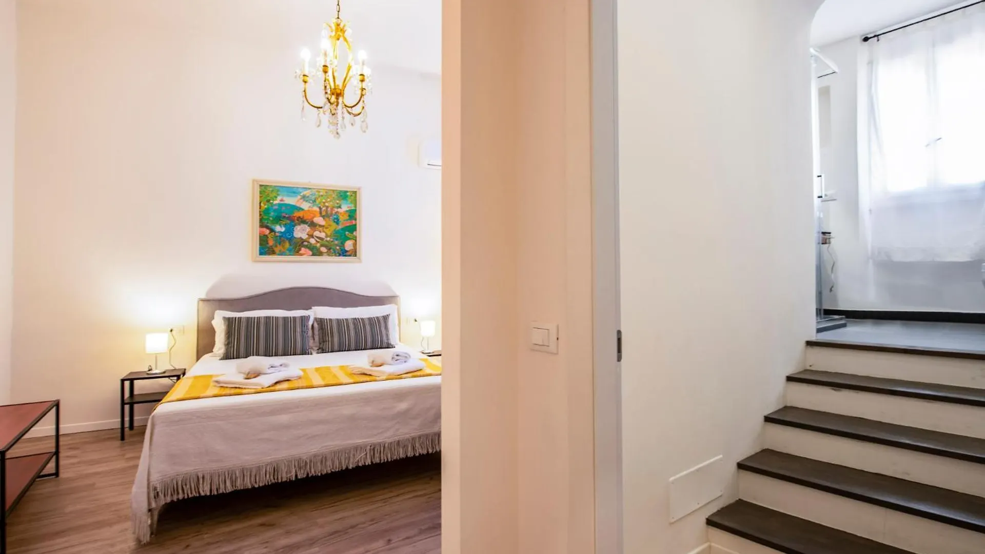 Mamo Florence - Borgo Santa Croce Apartment