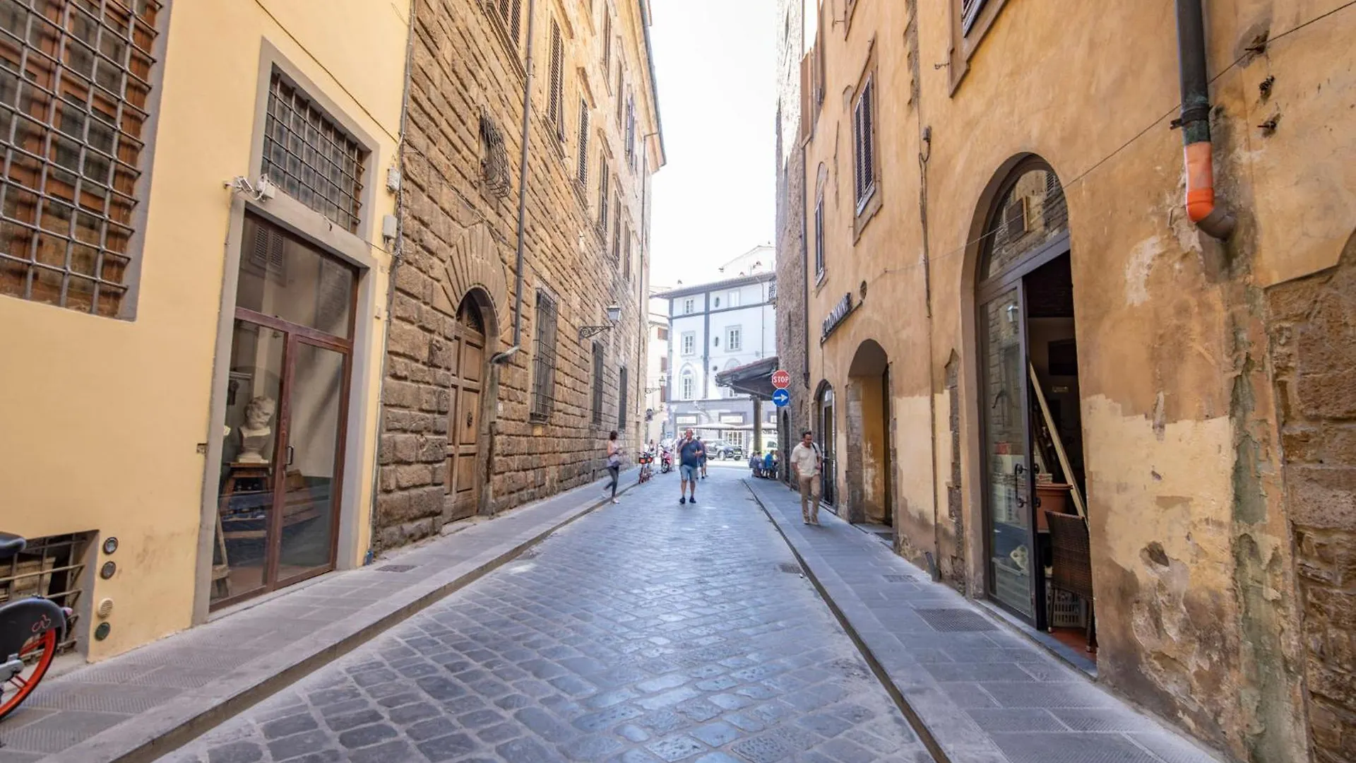 Mamo Florence - Borgo Santa Croce Apartment