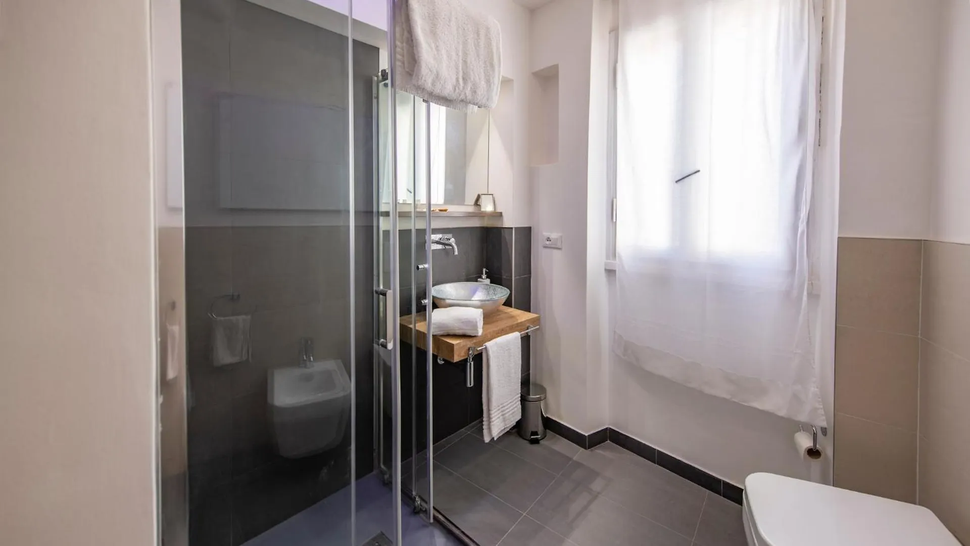Mamo Florence - Borgo Santa Croce Apartment Italy