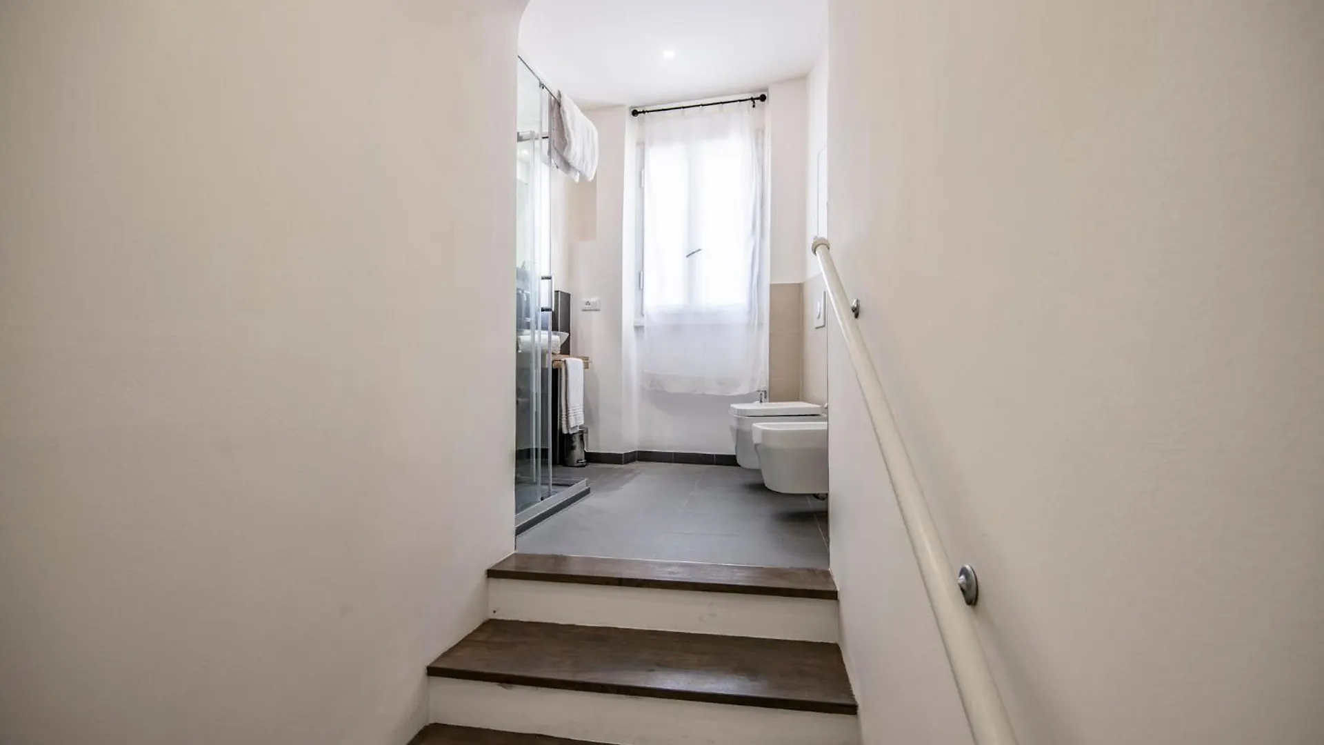 Mamo Florence - Borgo Santa Croce Apartment